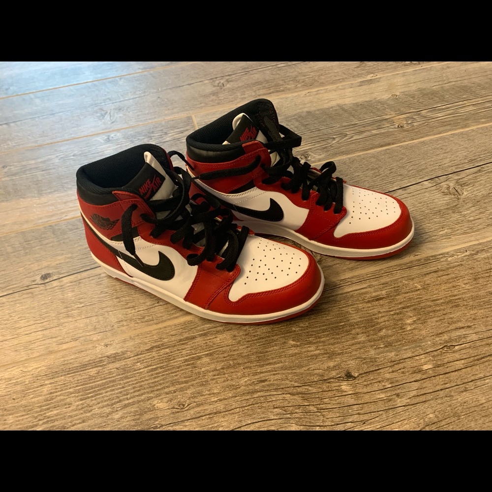 Air Jordan 1 HI The Return BG (GS) “Chicago”
